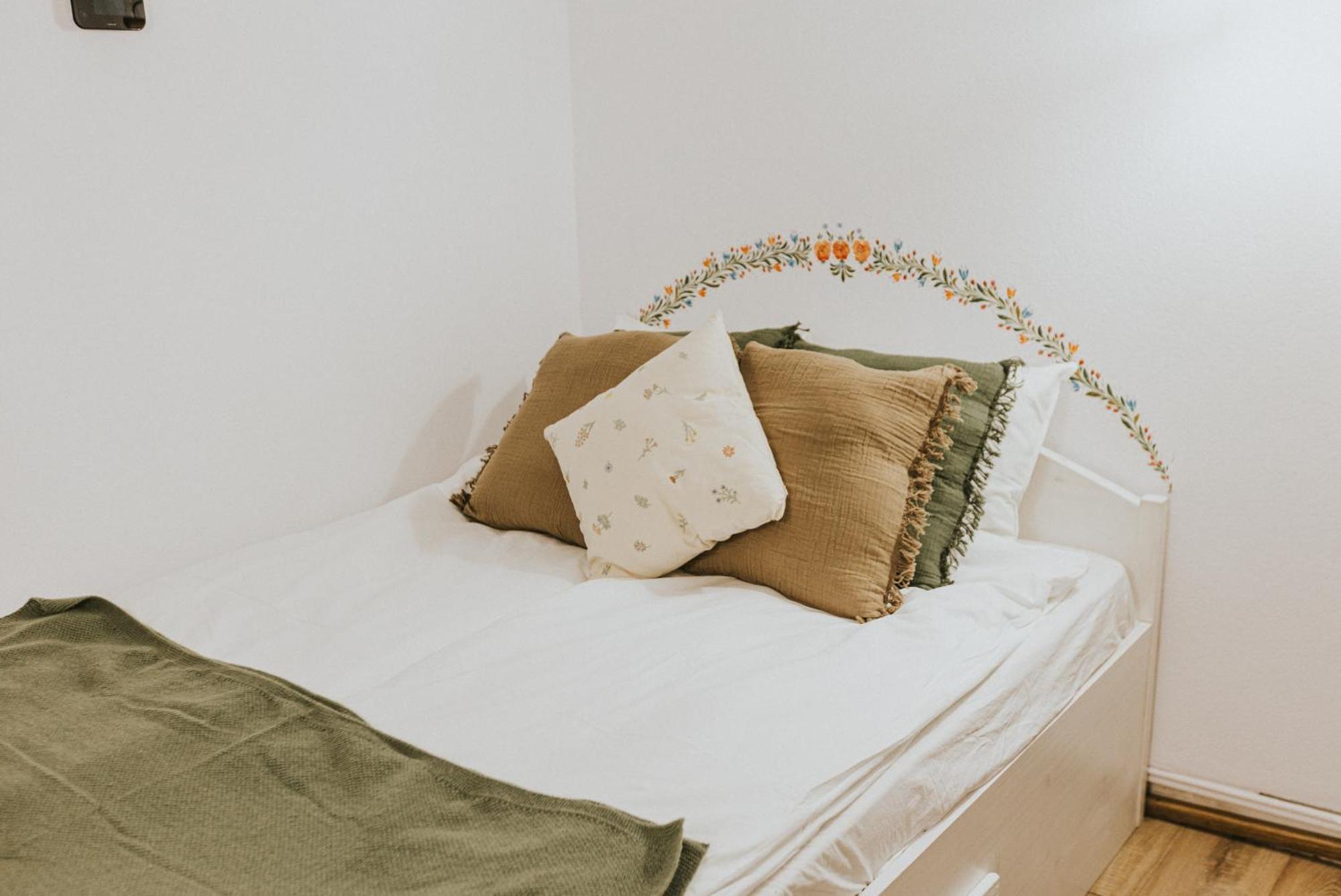 Republicii Rustic Apartament In Brasov City Center Экстерьер фото