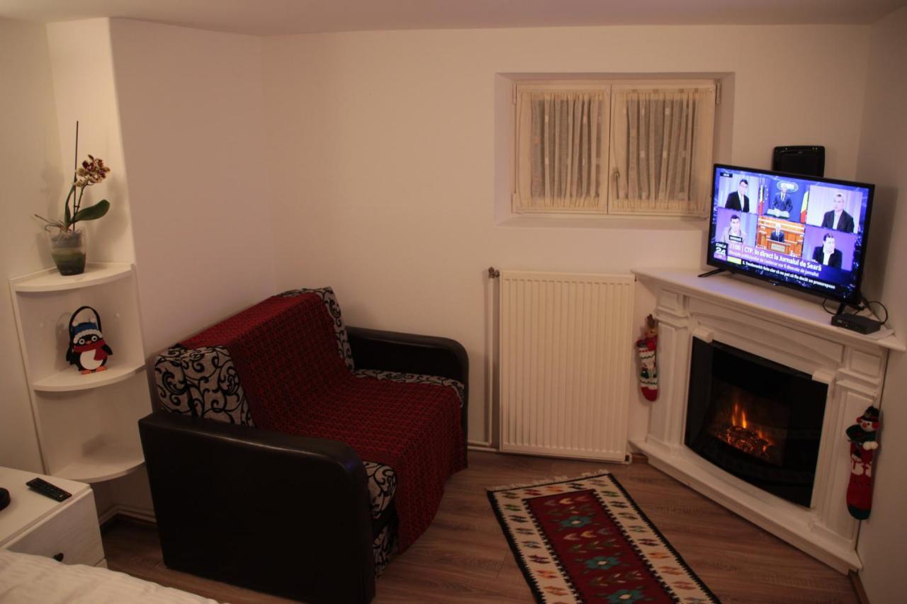 Republicii Rustic Apartament In Brasov City Center Экстерьер фото